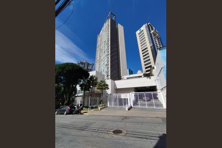 Apartamento para alugar com 84m², 1 quarto e 2 vagas Apartamento para alugar com 84m², 1 quarto e 2 vagasPortaria e Fachada