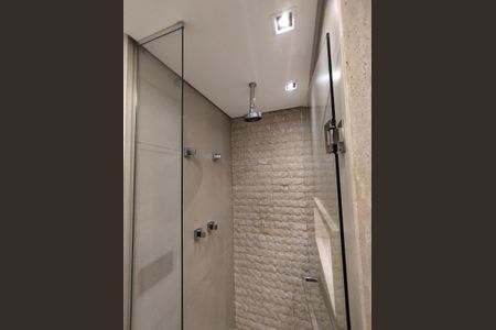 Apartamento para alugar com 84m², 1 quarto e 2 vagas Apartamento para alugar com 84m², 1 quarto e 2 vagasBanheiro da Suite