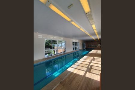 Apartamento para alugar com 84m², 1 quarto e 2 vagas Apartamento para alugar com 84m², 1 quarto e 2 vagasÁrea Comum Piscina Coberta