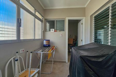 Apartamento para alugar com 192m², 4 quartos e 2 vagasÁrea de serviço