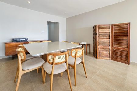 Apartamento para alugar com 192m², 4 quartos e 2 vagasSala