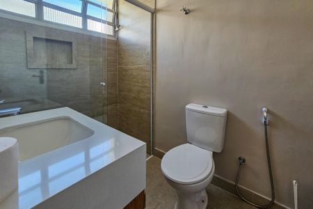 Apartamento para alugar com 192m², 4 quartos e 2 vagasbanheiro da suíte 2