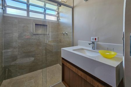 Apartamento para alugar com 192m², 4 quartos e 2 vagasbanheiro da suíte 1