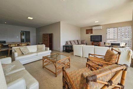 Apartamento para alugar com 192m², 4 quartos e 2 vagasSala