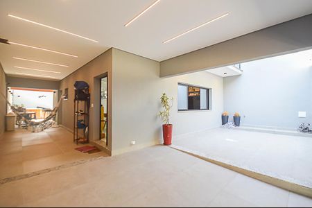 Casa à venda com 287m², 4 quartos e 3 vagasGaragem