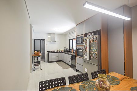 Casa à venda com 287m², 4 quartos e 3 vagasCozinha