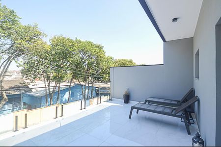 Casa à venda com 287m², 4 quartos e 3 vagasSacada