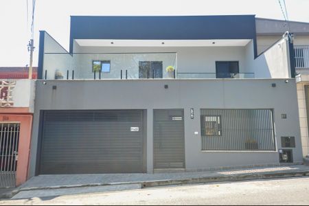 Casa à venda com 287m², 4 quartos e 3 vagasFachada
