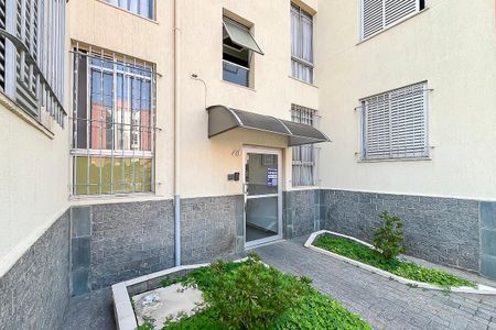 Apartamento à venda com 60m², 2 quartos e 1 vagaFachada + plaquinha