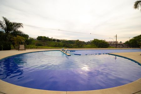 Apartamento para alugar com 135m², 3 quartos e 2 vagas Apartamento para alugar com 135m², 3 quartos e 2 vagasÁrea comum - Piscina