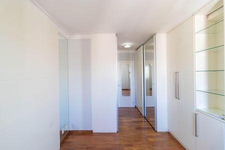 Apartamento para alugar com 135m², 3 quartos e 2 vagas Apartamento para alugar com 135m², 3 quartos e 2 vagasSuíte 01