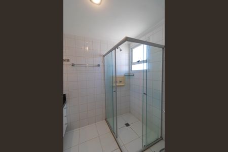 Apartamento para alugar com 135m², 3 quartos e 2 vagas Apartamento para alugar com 135m², 3 quartos e 2 vagasBanehiro da Suíte 01