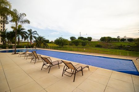 Apartamento para alugar com 135m², 3 quartos e 2 vagas Apartamento para alugar com 135m², 3 quartos e 2 vagasÁrea comum - Piscina
