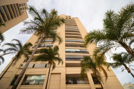 Apartamento para alugar com 135m², 3 quartos e 2 vagas Apartamento para alugar com 135m², 3 quartos e 2 vagasFachada