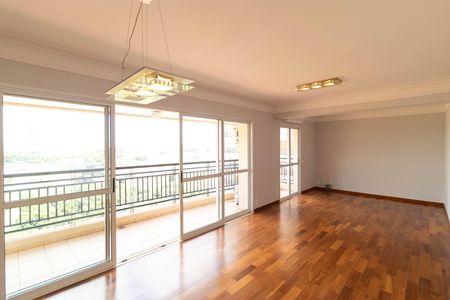 Apartamento para alugar com 135m², 3 quartos e 2 vagas Apartamento para alugar com 135m², 3 quartos e 2 vagasSala
