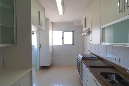 Apartamento para alugar com 135m², 3 quartos e 2 vagas Apartamento para alugar com 135m², 3 quartos e 2 vagasCozinha