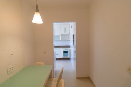 Apartamento para alugar com 135m², 3 quartos e 2 vagas Apartamento para alugar com 135m², 3 quartos e 2 vagasCopa