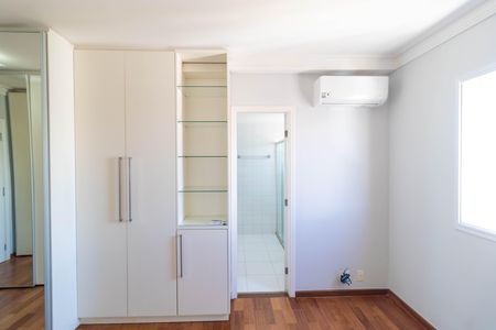 Apartamento para alugar com 135m², 3 quartos e 2 vagas Apartamento para alugar com 135m², 3 quartos e 2 vagasSuíte 01