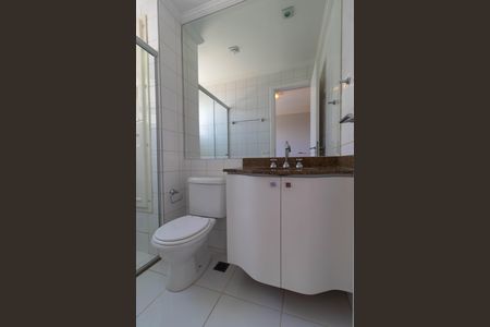 Apartamento para alugar com 135m², 3 quartos e 2 vagas Apartamento para alugar com 135m², 3 quartos e 2 vagasBanheiro da Suíte 03