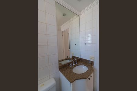 Apartamento para alugar com 135m², 3 quartos e 2 vagas Apartamento para alugar com 135m², 3 quartos e 2 vagasBanheiro da Suíte 02