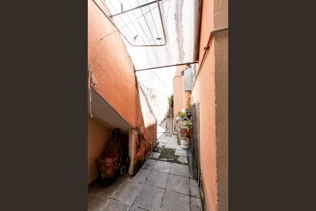 Casa à venda com 250m², 3 quartos e 2 vagasQuintal