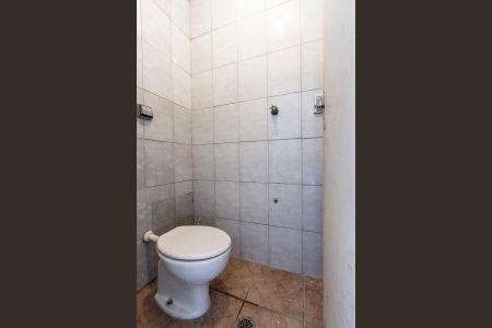 Casa à venda com 250m², 3 quartos e 2 vagasBanheiro de Serviço