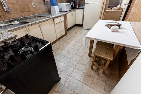 Casa à venda com 250m², 3 quartos e 2 vagasCozinha