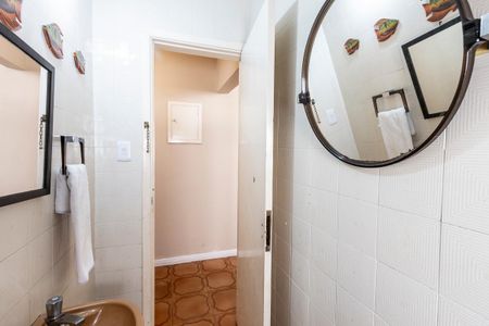 Casa à venda com 250m², 3 quartos e 2 vagasLavabo