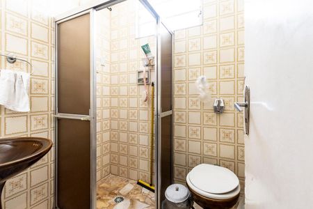 Casa à venda com 250m², 3 quartos e 2 vagasBanheiro do corredor