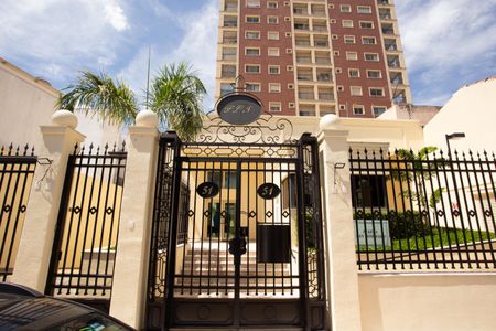 Apartamento à venda com 76m², 2 quartos e 2 vagasFACHADA