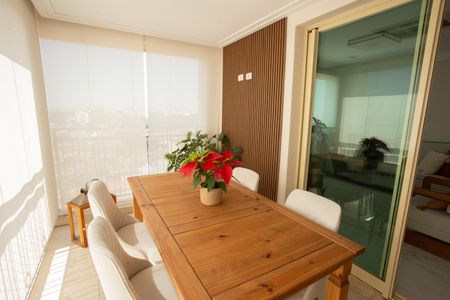Apartamento à venda com 76m², 2 quartos e 2 vagasÁrea Gourmet