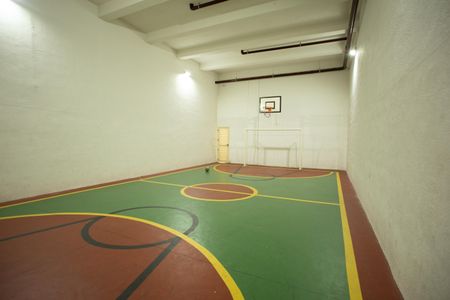 Apartamento à venda com 76m², 2 quartos e 2 vagasÁREA COMUM- QUADRA ESPORTIVA