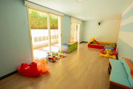 Apartamento à venda com 76m², 2 quartos e 2 vagasÁREA COMUM- BRINQUEDOTECA