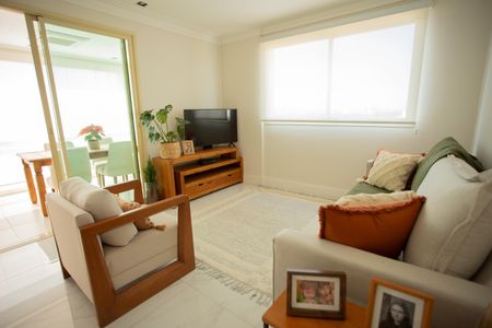 Apartamento à venda com 76m², 2 quartos e 2 vagasSala