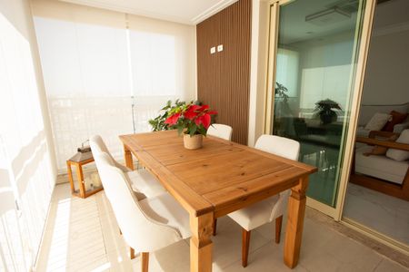 Apartamento à venda com 76m², 2 quartos e 2 vagasÁrea Gourmet