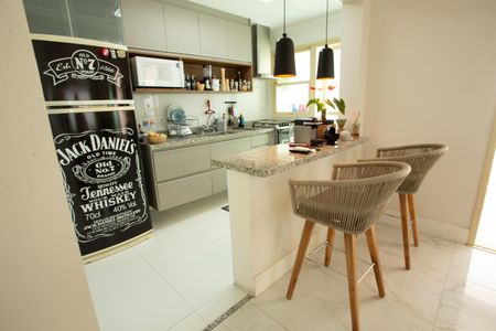 Apartamento à venda com 76m², 2 quartos e 2 vagasCOZINHA