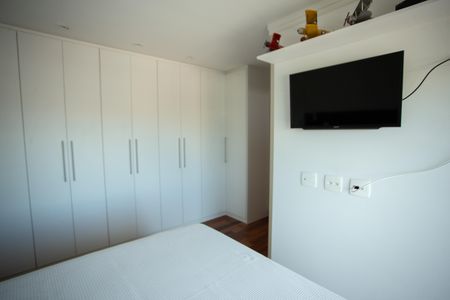 Apartamento à venda com 76m², 2 quartos e 2 vagasQUARTO 1