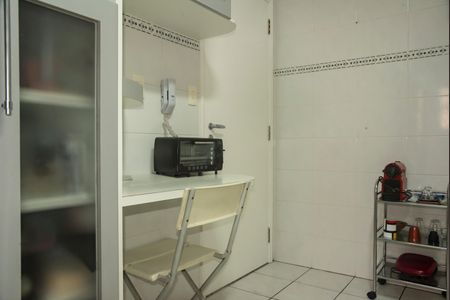 Apartamento à venda com 97m², 3 quartos e 2 vagasCozinha