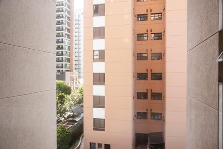 Apartamento à venda com 97m², 3 quartos e 2 vagasVista da Área de Serviço