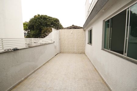 Casa à venda com 200m², 3 quartos e 2 vagasÁrea Externa