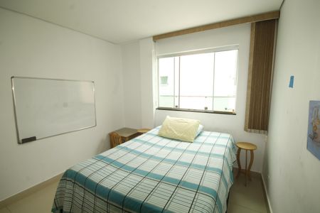 Casa à venda com 200m², 3 quartos e 2 vagasQuarto 2