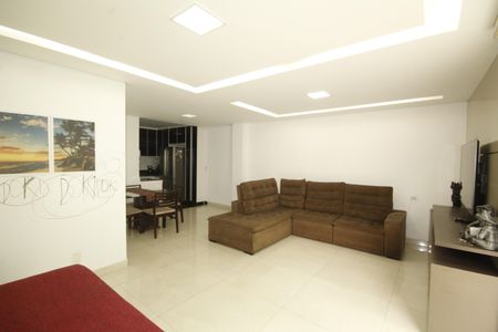 Casa à venda com 200m², 3 quartos e 2 vagasSala 1