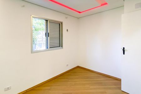 Apartamento à venda com 55m², 2 quartos e 1 vagaQuarto 02