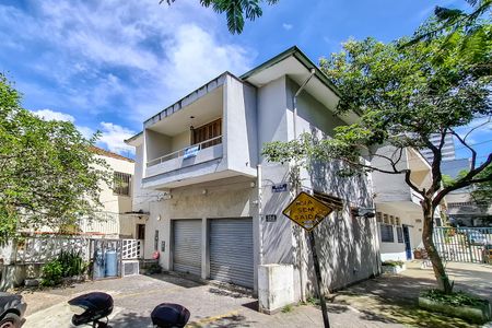 Apartamento à venda com 135m², 4 quartos e sem vagaFachada