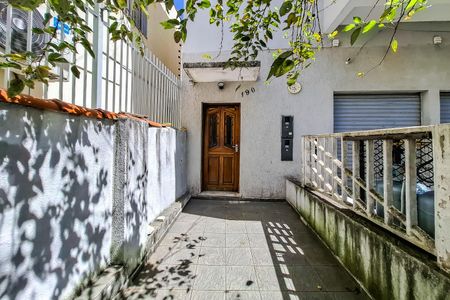 Apartamento à venda com 135m², 4 quartos e sem vagaÁrea comum