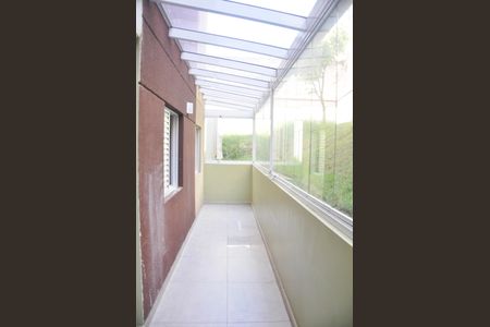 Apartamento à venda com 70m², 2 quartos e 1 vagaÁrea de Serviço e Quintal