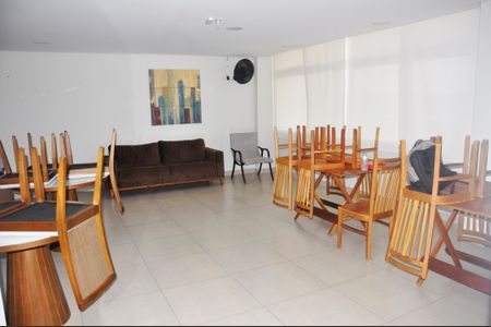 Apartamento à venda com 70m², 2 quartos e 1 vagaSalão de Festas