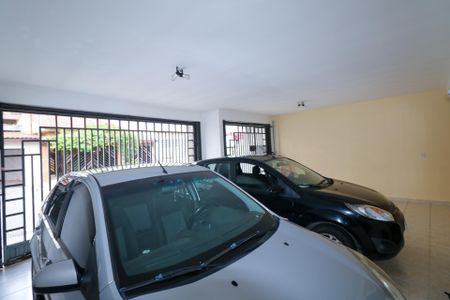 Casa à venda com 300m², 4 quartos e 4 vagasGaragem