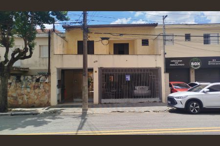 Casa à venda com 300m², 4 quartos e 4 vagasFachada