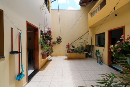 Casa à venda com 300m², 4 quartos e 4 vagasÁrea de Serviço e Quintal